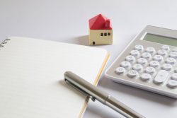 Come aumentare il valore della propria casa: elementi di arredo e certificazione energetica