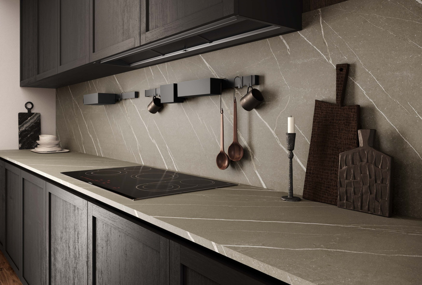 Idee di arredo per una cucina piccola e quadrata