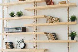 Idee per sistemare le mensole in camera da letto